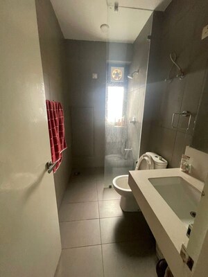 Building Lobby in 2.5 BHK Apartment at Ireo Skyon, Sector 60 – for Rent