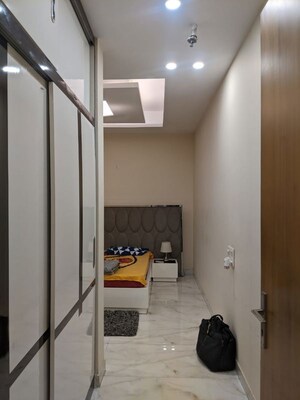 Building Lobby in 2.5 BHK Apartment at Ireo Skyon, Sector 60 – for Rent