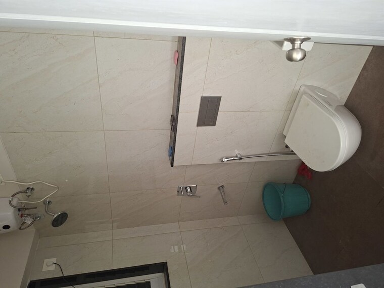 Bathroom, shreepati-skies 2 Bedroom 600 Sq.Ft. Apartment In Tardeo Mumbai 10579690