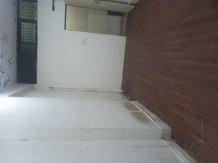 Team Area, dadar west Commercial Office Space 250 Sq.Ft. In Dadar West Mumbai 10579709