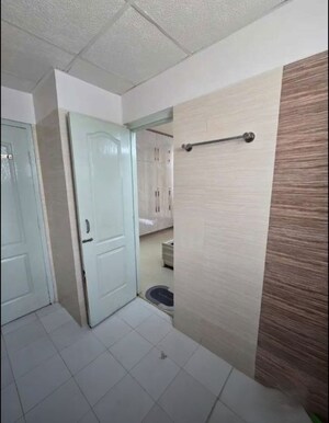 Bathroom in 3 BHK Apartment at Omaxe R2, Gomti Nagar – for Rent