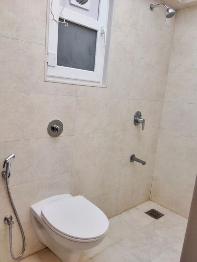 Bathroom, lodha-new-cuffe-parade 1 Bedroom 480 Sq.Ft. Apartment In Wadala Mumbai 10579723