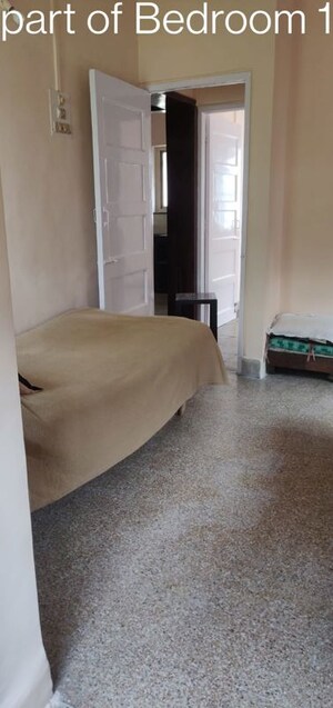 Room in 2 BHK Apartment at Dadar West – for Rent