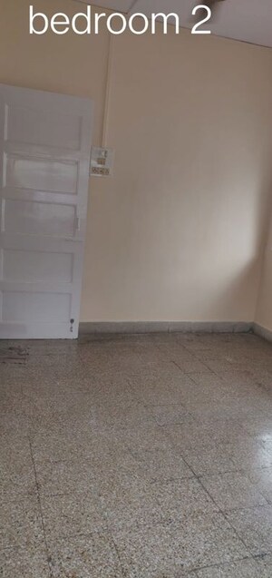 Room in 2 BHK Apartment at Dadar West – for Rent