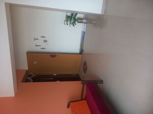 1 BHK Apartment For Rent in Dadar West