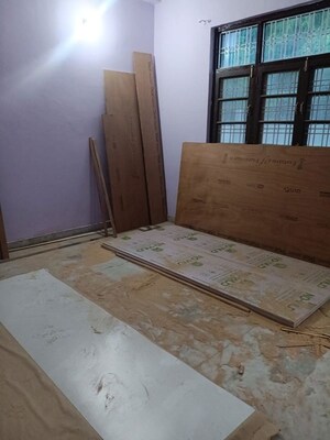 Room in 2 BHK Independent House at Vijayant Khand – for Rent