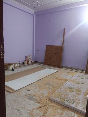 Room in 2 BHK Independent House at Vijayant Khand – for Rent