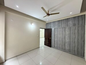 Room in 3 BHK Apartment at SJR Verity, Kasavanahalli – for Rent