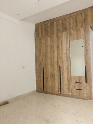 Room in 3 BHK Builder Floor at Dhakoli – for Rent