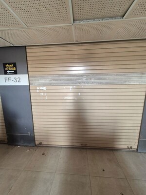 Room in  Shop at Ajwa Road – for Rent