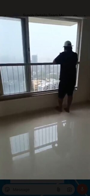 Room in 1 BHK Apartment at Kalpataru Vivant, Jogeshwari East – for Rent