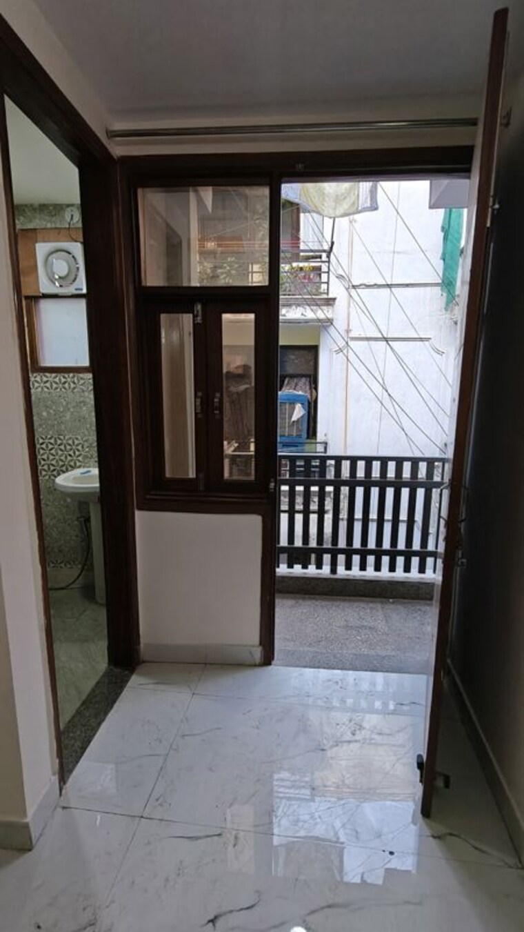 undefined, panchsheel vihar 2 Bedroom 1000 Sq.Ft. Builder Floor In Panchsheel Vihar Delhi 10579754