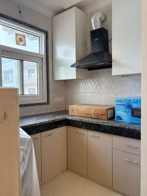 Kitchen in 1 BHK Builder Floor at Sector 43 – for Rent