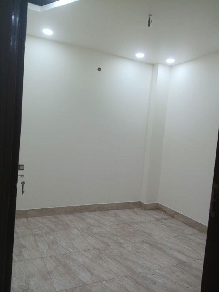 Room, balbir nagar 3 Bedroom 100 Sq.Ft. Builder Floor In Balbir Nagar Delhi 10579773