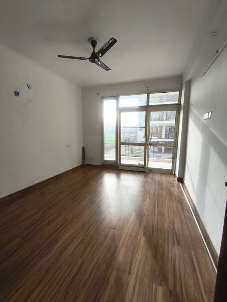 Room, vip road 2 Bedroom 1250 Sq.Ft. Apartment In Vip Road Zirakpur 10579780