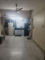 1 BHK 350 Sq.Ft. Apartment in Vile Parle West
