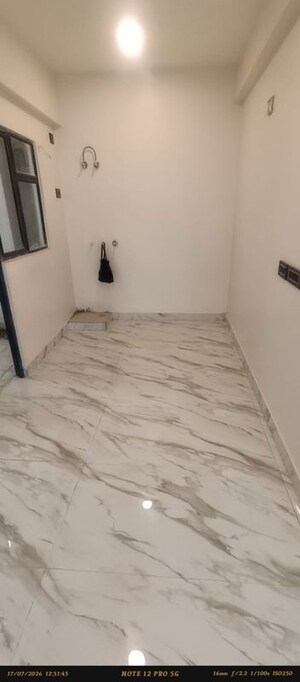 Room in 3 BHK Apartment at Panchsheel Greens II, Sector 16 Greater Noida – for Sale