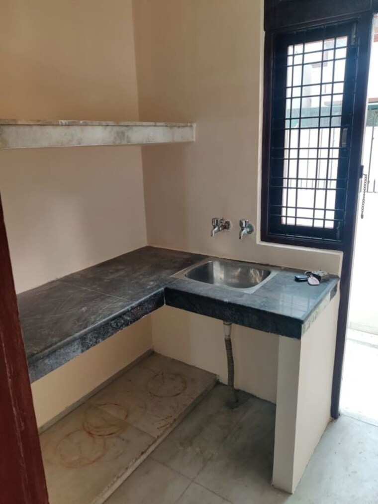 Kitchen, sector 14 3 Bedroom 1800 Sq.Ft. Independent House In Sector 14 Gurgaon 10579847