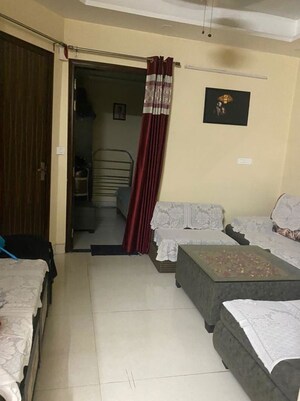 Team Area in 3 BHK Independent House at Sector 14 – for Rent