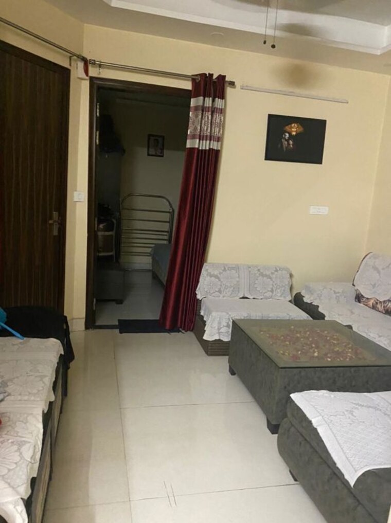 Team Area, sector 14 3 Bedroom 1800 Sq.Ft. Independent House In Sector 14 Gurgaon 10579847