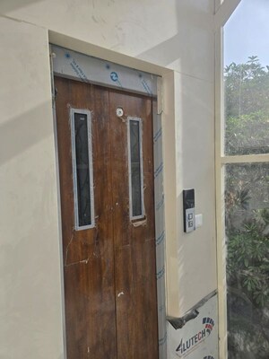 Building Lobby in 4 BHK Builder Floor at Defence Colony – for Rent