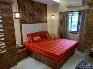 Bedroom in 3 BHK Apartment at Dream Queen, Santacruz West – for Rent