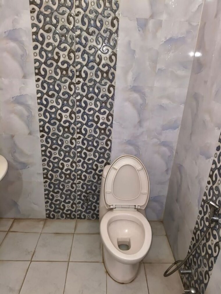 Bathroom, gomti nagar 3 Bedroom 2152 Sq.Ft. Independent House In Gomti Nagar Lucknow 10579877