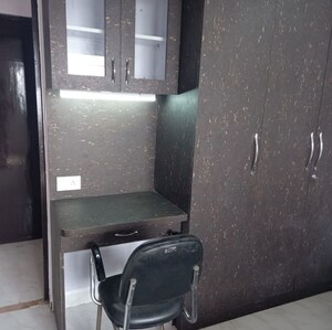 Bathroom in 6 BHK Villa at Gomti Nagar – for Rent