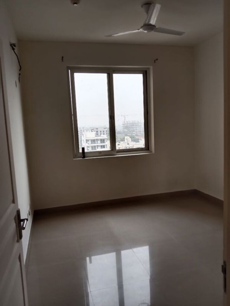 Room, alphacorp-gurgaon-one-84 2 Bedroom 1245 Sq.Ft. Apartment In Sector 84 Gurgaon 10579893