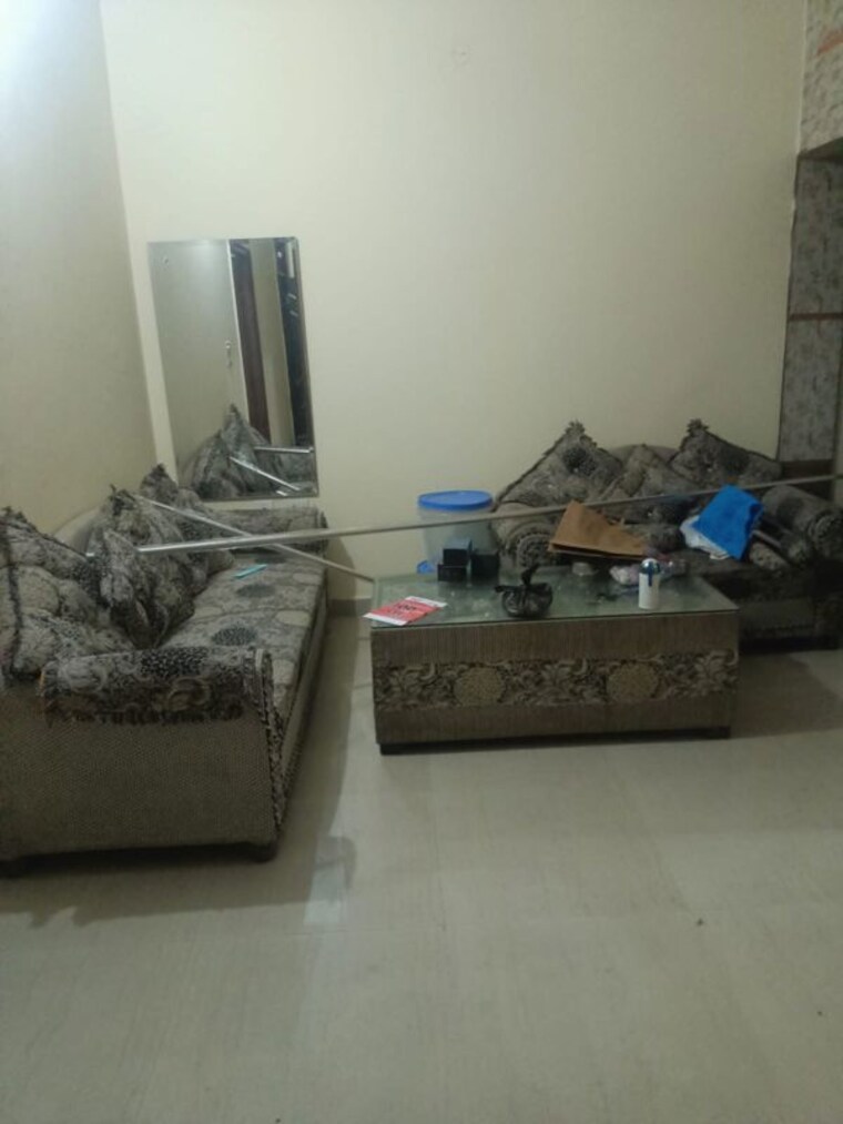 Living Room, kharar 2 Bedroom 150 Sq.Yd. Builder Floor In Kharar Mohali 10579903