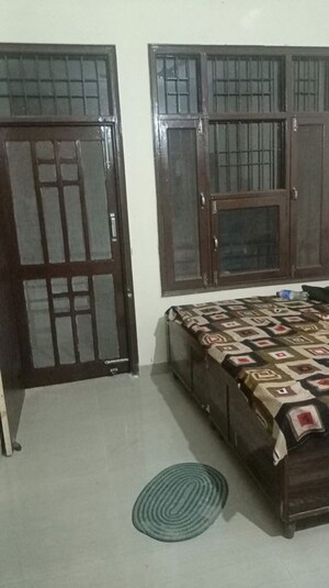 Bedroom in 2 BHK Builder Floor at Kharar – for Rent