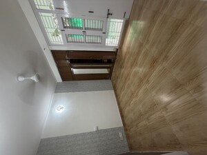Room in 2 BHK Builder Floor at South City 1 – for Rent