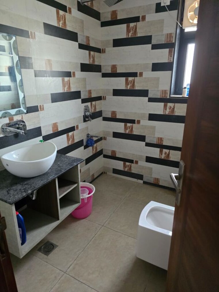 Team Area, south city 1 2 Bedroom 1500 Sq.Ft. Builder Floor In South City 1 Gurgaon 10579899