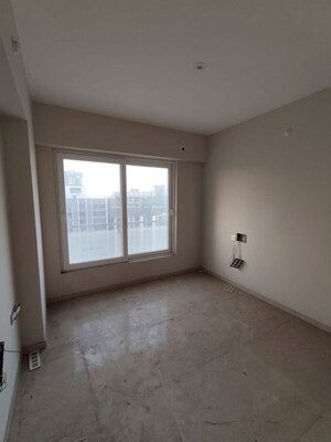Room in 4 BHK Apartment at ND Palai Towers, Goregaon West – for Rent