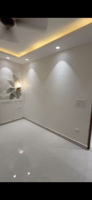Room in 1 BHK Builder Floor at Khirki Extension – for Sale