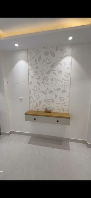 Furnished Amenities in 1 BHK Builder Floor at Khirki Extension – for Sale