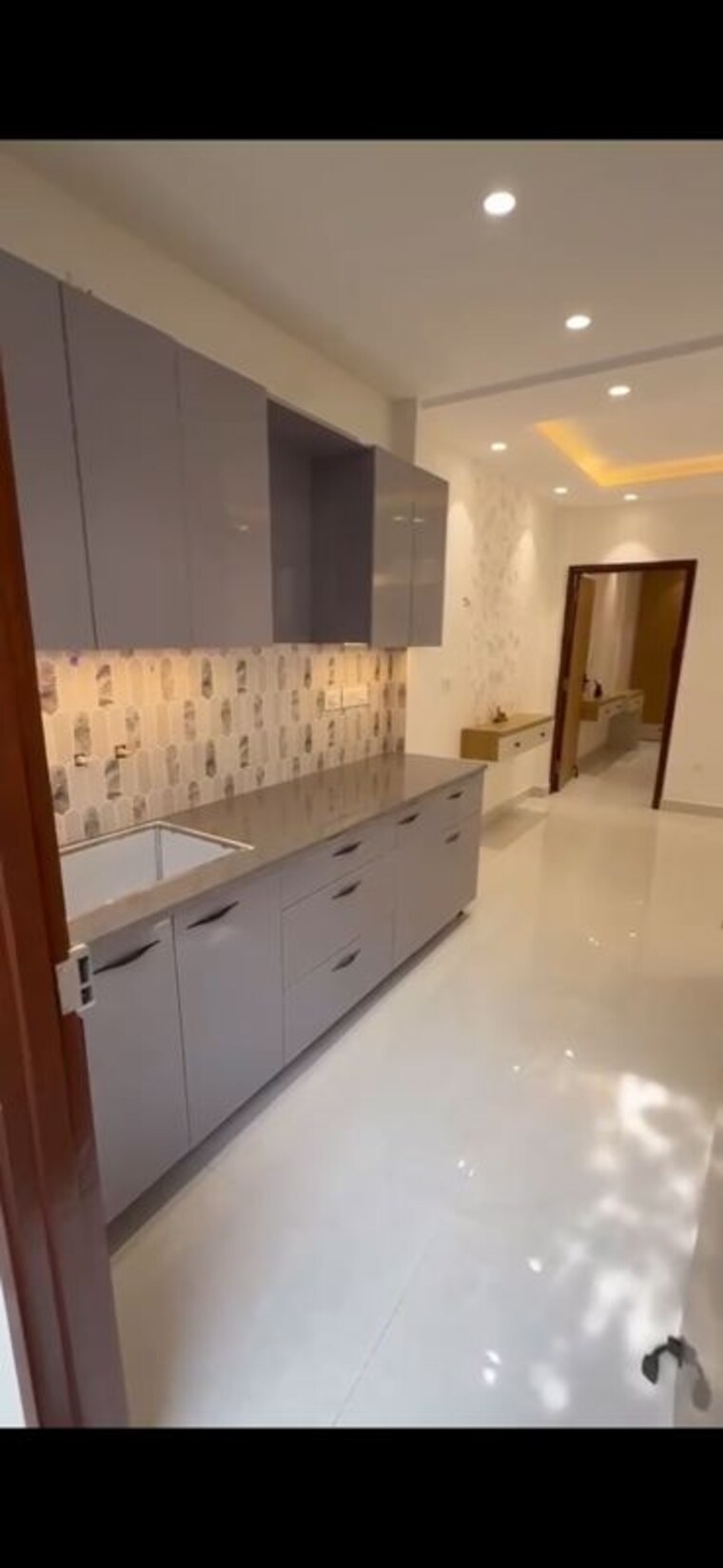Kitchen, khirki extension 1 Bedroom 600 Sq.Ft. Builder Floor In Khirki Extension Delhi 10579944