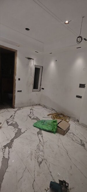 Room in 3 BHK Builder Floor at Rajpur – for Sale