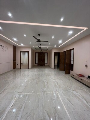 Room in 3 BHK Builder Floor at Rajpur – for Sale