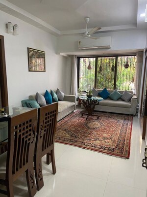 Bedroom in 3 BHK Apartment at Al Hira CHS, Andheri West – for Rent