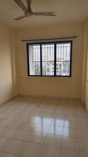 Room in 2 BHK Apartment at Mahavir Vaibhav, Kopar Khairane – for Rent