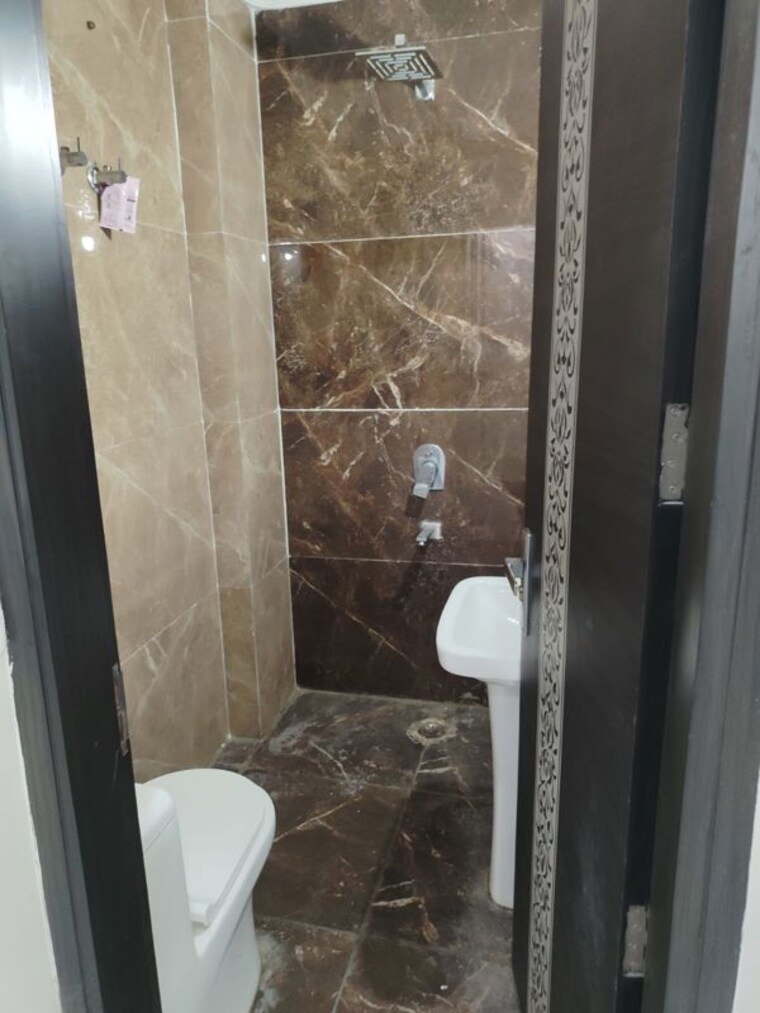 Bathroom, sector 19 dwarka 2 Bedroom 700 Sq.Ft. Apartment In Sector 19 Dwarka Delhi 10579965