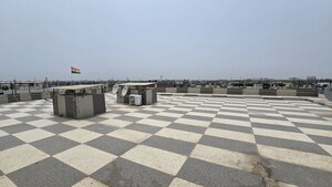 Parking in 4 BHK Builder Floor at Shanti Kunj – for Sale
