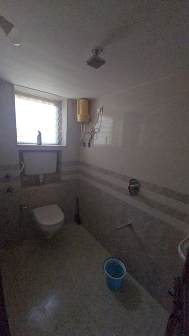 Bathroom, vashi sector 6 3 Bedroom 1360 Sq.Ft. Apartment In Vashi Sector 6 Navi Mumbai 10530860