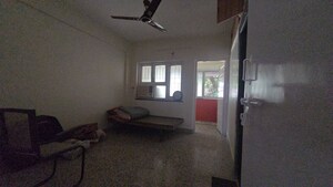 Room in 3 BHK Apartment at Vashi Sector 6 – for Rent