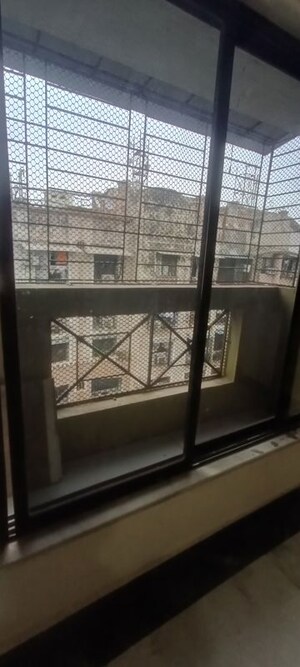Furnished Amenities in 1 BHK Apartment at Maruti Park, Kopar Khairane – for Rent