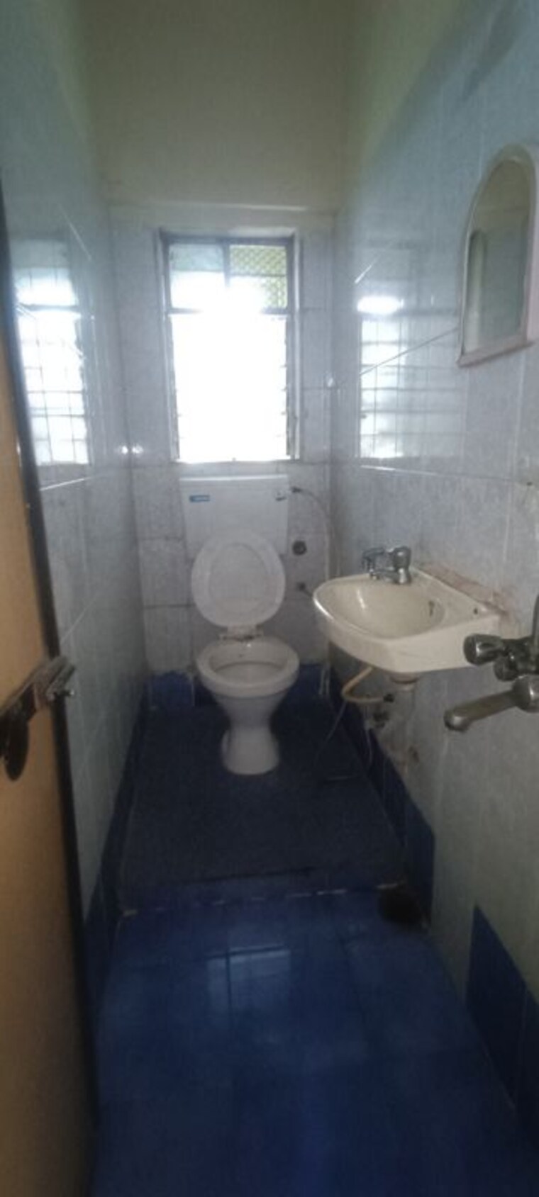 Bathroom, maruti-park 1 Bedroom 702 Sq.Ft. Apartment In Kopar Khairane Navi Mumbai 10527659