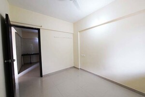 Room in 1 BHK Apartment at Sai Park, Loni Kalbhor – for Sale