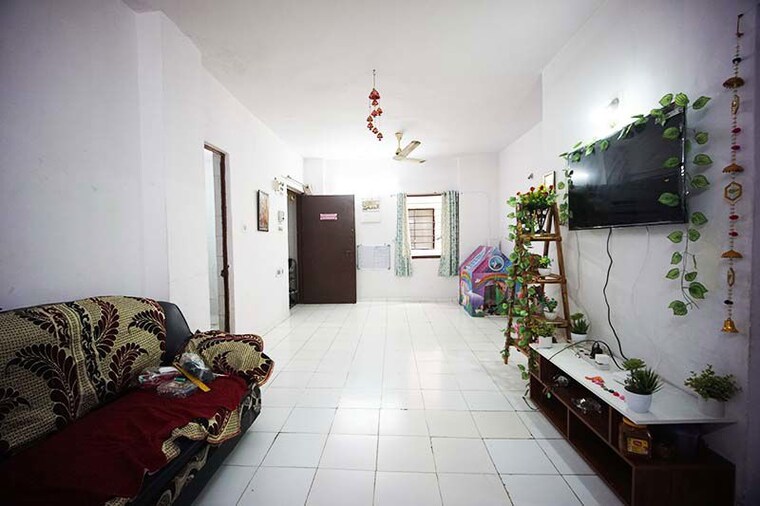 Balcony, bopal 3 Bedroom 150 Sq.Yd. Apartment In Bopal Ahmedabad 10580064