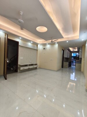 2 BHK Builder Floor For Rent in Patel Nagar